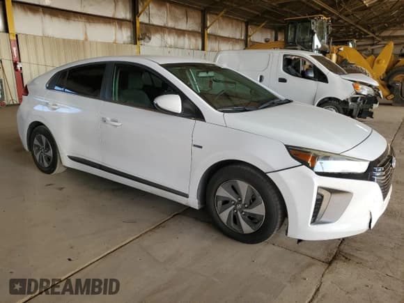 ✅ 2017 Hyundai Ioniq SEL • VIN: KMHC75LC0HU040073 • Lot: 58232545. Listed on Copart with 113,186 mi. Free auction sales archive from the USA and detailed vehicle history report at DreamBid. Image 4.
