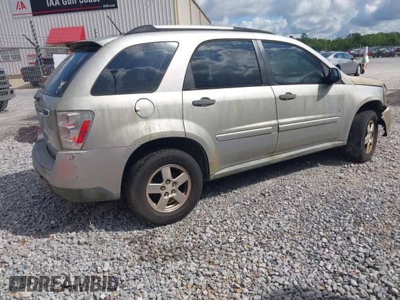 ✅ 2007 Chevrolet Equinox LS • VIN: 2CNDL13F276056842 • Лот: 42442210. Опубликован ранее на IAAI с пробегом 205 510 миль. Бесплатный доступ к архиву аукционных продаж из США и подробный отчёт об истории автомобиля на DreamBid. Изображение 4.