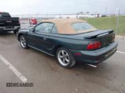 ✅ 1998 Ford Mustang GT • VIN: 1FAFP45X9WF105831 • Lot: 41891002. Wystawiony na IAAI z przebiegiem 80 381 mil. Bezpłatny archiwum sprzedaży aukcyjnych z USA i szczegółowy raport historii pojazdu na DreamBid. Zdjęcie 3.