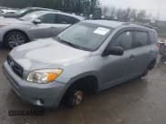 ✅ 2008 Toyota RAV4 • VIN: JTMBK33V485053388 • Лот: 43911582. Опубликован ранее на IAAI с пробегом 213 167 миль. Бесплатный доступ к архиву аукционных продаж из США и подробный отчёт об истории автомобиля на DreamBid. Изображение 2.