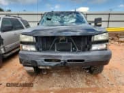 ✅ 2003 Chevrolet Silverado 2500HD LS • VIN: 1GCHK23183F237480 • Lot: 63881625. Listed on Copart with 246,607 mi. Free auction sales archive from the USA and detailed vehicle history report at DreamBid. Image 5.