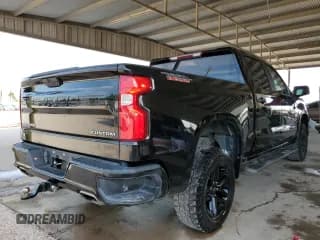 ✅ 2019 Chevrolet Silverado 1500 Custom Trail Boss • VIN: 1GCPYCEF6KZ175051 • Lot: 77392194. Wystawiony na Copart z przebiegiem 170 223 mil. Bezpłatny archiwum sprzedaży aukcyjnych z USA i szczegółowy raport historii pojazdu na DreamBid. Zdjęcie 3.