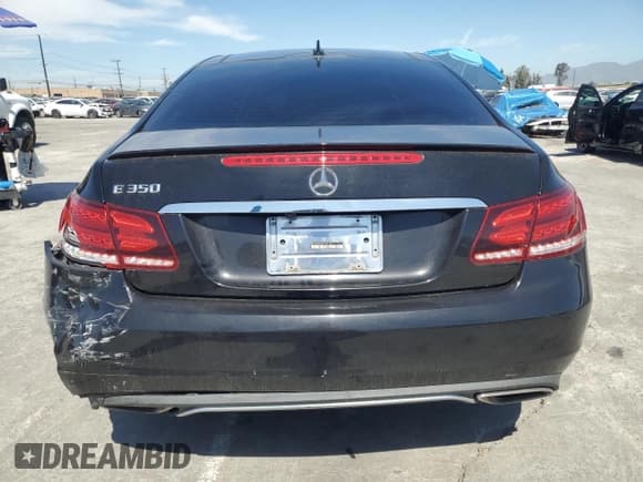 ✅ 2014 Mercedes-Benz E 350 • VIN: WDDKJ5KB5EF274113 • Lot: 52803315. Wystawiony na Copart z przebiegiem 91 808 mil. Bezpłatny archiwum sprzedaży aukcyjnych z USA i szczegółowy raport historii pojazdu na DreamBid. Zdjęcie 6.