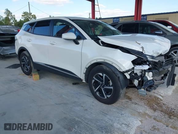 ✅ 2024 Kia Sportage LX • VIN: KNDPU3DG2R7132368 • Lot: 43706454. Wystawiony na IAAI z przebiegiem 81 452 mil. Bezpłatny archiwum sprzedaży aukcyjnych z USA i szczegółowy raport historii pojazdu na DreamBid. Zdjęcie 1.