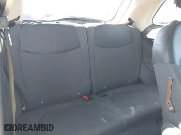 ✅ 2015 FIAT 500 Pop • VIN: 3C3CFFAR6FT508548 • Lot: 43517459. Wystawiony na IAAI z przebiegiem 93 681 mil. Bezpłatny archiwum sprzedaży aukcyjnych z USA i szczegółowy raport historii pojazdu na DreamBid. Zdjęcie 8.