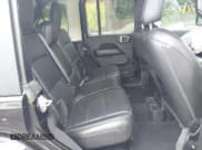 ✅ 2018 Jeep Wrangler Unlimited Sahara • VIN: 1C4HJXEN9JW197939 • Lot: 42646090. Wystawiony na IAAI z przebiegiem 66 601 mil. Bezpłatny archiwum sprzedaży aukcyjnych z USA i szczegółowy raport historii pojazdu na DreamBid. Zdjęcie 8.