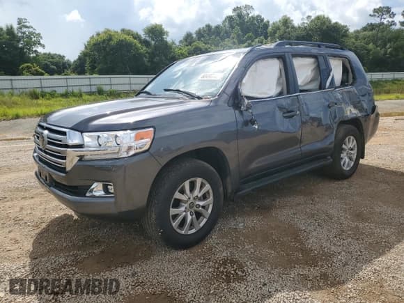 ✅ 2017 Toyota Land Cruiser • VIN: JTMCY7AJ0H4056210 • Lot: 60496785. Listed on Copart with 89,500 mi. Free auction sales archive from the USA and detailed vehicle history report at DreamBid. Image 1.