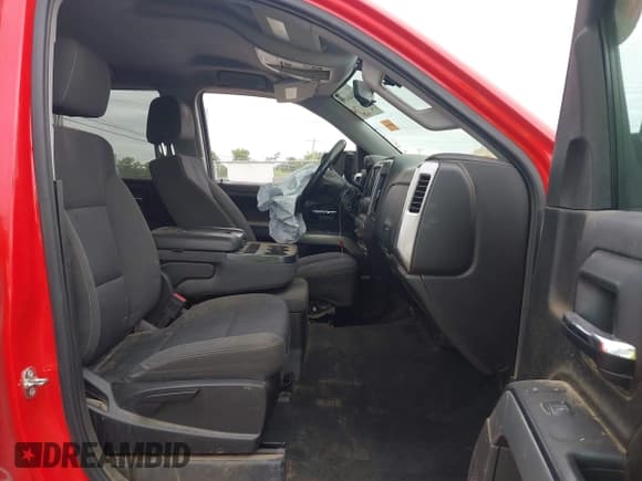 ✅ 2016 Chevrolet Silverado 1500 LT • VIN: 3GCUKREC3GG356502 • Lot: 42846450. Wystawiony na IAAI z przebiegiem 148 955 mil. Bezpłatny archiwum sprzedaży aukcyjnych z USA i szczegółowy raport historii pojazdu na DreamBid. Zdjęcie 5.