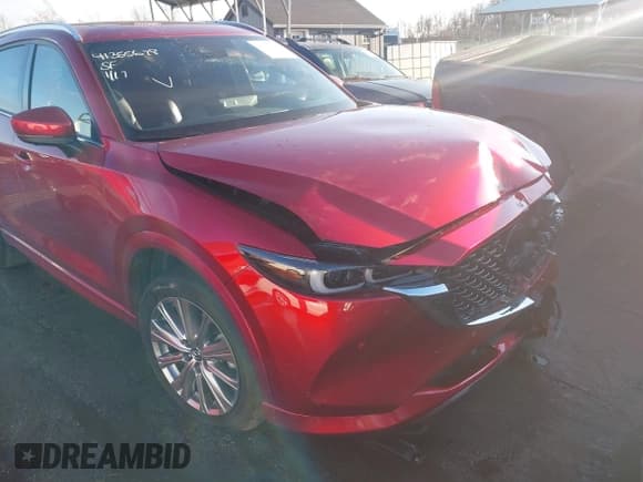 ✅ 2022 Mazda CX-5 Signature • VIN: JM3KFBXY2N0632267 • Lot: 41355678. Wystawiony na IAAI z przebiegiem 40 624 mil. Bezpłatny archiwum sprzedaży aukcyjnych z USA i szczegółowy raport historii pojazdu na DreamBid. Zdjęcie 20.