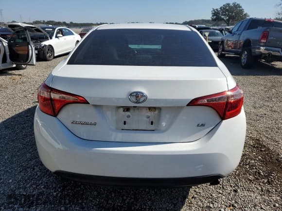 ✅ 2019 Toyota Corolla LE • VIN: 5YFBURHEXKP907543 • Lot: 93632665. Wystawiony na Copart z przebiegiem 46 182 mil. Bezpłatny archiwum sprzedaży aukcyjnych z USA i szczegółowy raport historii pojazdu na DreamBid. Zdjęcie 6.