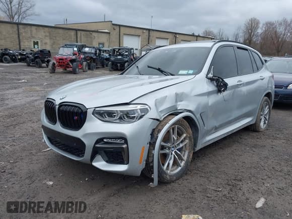 ✅ 2018 BMW X3 M40i • VIN: 5UXTS3C56J0Z02359 • Lot: 41802112. Wystawiony na IAAI z przebiegiem 82 104 mil. Bezpłatny archiwum sprzedaży aukcyjnych z USA i szczegółowy raport historii pojazdu na DreamBid. Zdjęcie 16.