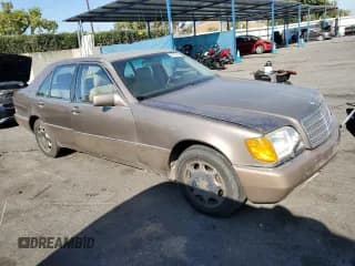 ✅ 1992 Mercedes-Benz 400 • VIN: WDBGA42E1NA054743 • Лот: 74571374. Опубликован ранее на Copart с пробегом 132 320 миль. Бесплатный доступ к архиву аукционных продаж из США и подробный отчёт об истории автомобиля на DreamBid. Изображение 4.