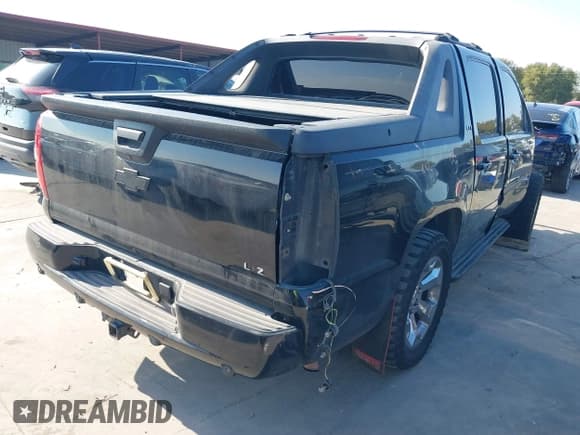 ✅ 2007 Chevrolet Avalanche LS • VIN: 3GNEC12J87G232092 • Lot: 43536676. Listed on IAAI with Not provided. Free auction sales archive from the USA and detailed vehicle history report at DreamBid. Image 4.