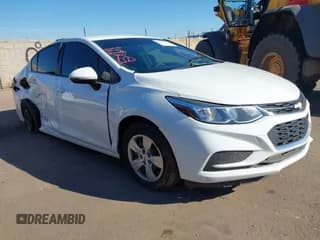✅ 2018 Chevrolet Cruze LS • VIN: 1G1BC5SM4J7138977 • Лот: 43655529. Опубликован ранее на IAAI с пробегом 89 913 миль. Бесплатный доступ к архиву аукционных продаж из США и подробный отчёт об истории автомобиля на DreamBid. Изображение 1.