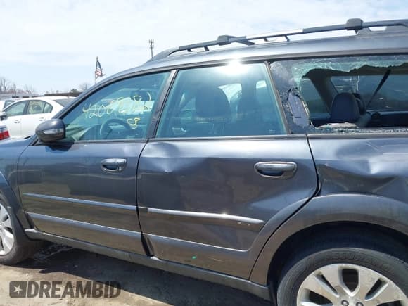 ✅ 2008 Subaru Outback XT Limited • VIN: 4S4BP63C986310522 • Лот: 42069382. Опубликован ранее на IAAI с пробегом 242 019 миль. Бесплатный доступ к архиву аукционных продаж из США и подробный отчёт об истории автомобиля на DreamBid. Изображение 15.