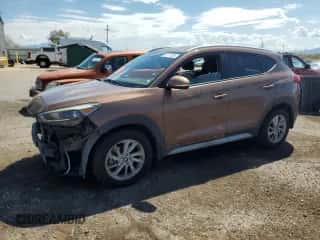2017 Hyundai Tucson SE with VIN KM8J33A47HU422667, listed as a Copart auction lot 81711595 with 105,108 mi miles and Salvage title. Bid and sale history available at DreamBid. Image 1.