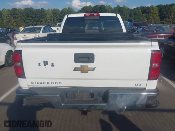 ✅ 2014 Chevrolet Silverado 1500 LTZ • VIN: 1GCVKSEC1EZ154718 • Lot: 43308583. Wystawiony na IAAI z przebiegiem 110 645 mil. Bezpłatny archiwum sprzedaży aukcyjnych z USA i szczegółowy raport historii pojazdu na DreamBid. Zdjęcie 16.