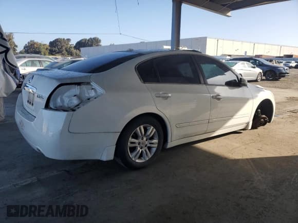 ✅ 2012 Nissan Altima S • VIN: 1N4AL2AP3CC144170 • Lot: 68377235. Wystawiony na Copart z przebiegiem Nie podano. Bezpłatny archiwum sprzedaży aukcyjnych z USA i szczegółowy raport historii pojazdu na DreamBid. Zdjęcie 3.