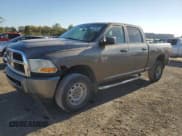 ✅ 2010 Dodge 2500 SLT • VIN: 3D7TT2CT1AG183031 • Лот: 89820265. Опубликован ранее на Copart с пробегом Не указан. Бесплатный доступ к архиву аукционных продаж из США и подробный отчёт об истории автомобиля на DreamBid. Изображение 1.