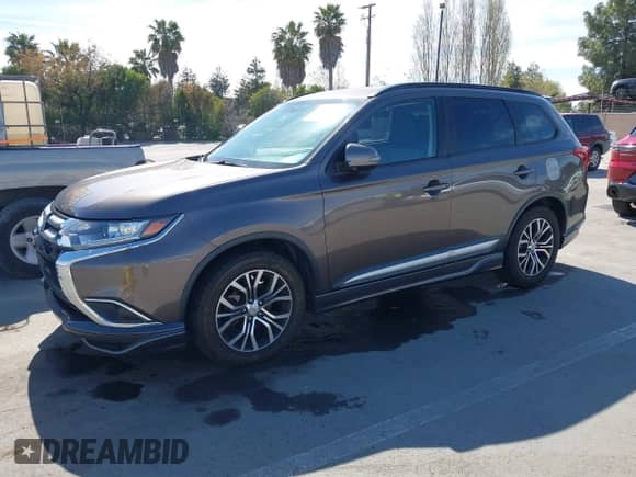 2016 Mitsubishi Outlander SE with VIN JA4AZ3A36GZ018927, listed as a IAAI auction lot 42034407 with 337,750 mi miles and . Bid and sale history available at DreamBid. Image 2.