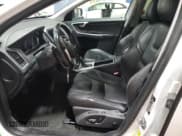 ✅ 2017 Volvo XC60 Dynamic • VIN: YV449MRRXH2065418 • Lot: 82581315. Wystawiony na Copart z przebiegiem 121 940 mil. Bezpłatny archiwum sprzedaży aukcyjnych z USA i szczegółowy raport historii pojazdu na DreamBid. Zdjęcie 7.