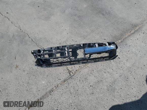 ✅ 2020 Honda Clarity • VIN: JHMZC5F1XLC000102 • Lot: 59662375. Listed on Copart with 133,991 mi. Free auction sales archive from the USA and detailed vehicle history report at DreamBid. Image 12.