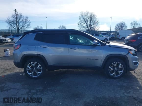 ✅ 2018 Jeep Compass Limited • VIN: 3C4NJDCB8JT478968 • Lot: 43809372. Listed on IAAI with 36,570 mi. Free auction sales archive from the USA and detailed vehicle history report at DreamBid. Image 13.