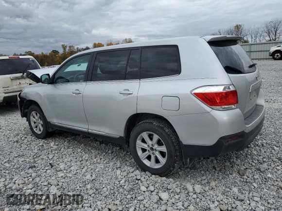 ✅ 2013 Toyota Highlander Plus • VIN: 5TDZA3EH2DS042001 • Lot: 90082005. Listed on Copart with 216,404 mi. Free auction sales archive from the USA and detailed vehicle history report at DreamBid. Image 2.