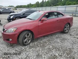 ✅ 2011 Lexus IS 250 C • VIN: JTHFF2C21B2520084 • Lot: 55036975. Wystawiony na Copart z przebiegiem 67 646 mil. Bezpłatny archiwum sprzedaży aukcyjnych z USA i szczegółowy raport historii pojazdu na DreamBid. Zdjęcie 1.