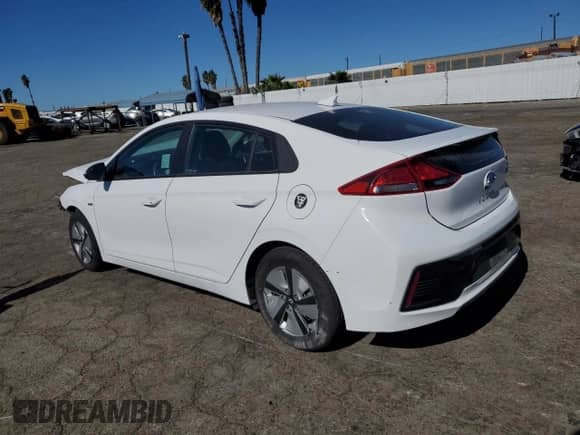 2017 Hyundai Ioniq Blue с VIN KMHC65LC4HU040015, выставлен на аукционе Copart как лот 79879814 с пробегом 115 452 миль миль и Списание • Salvage title. История ставок и продаж доступна на DreamBid. Изображение 2.