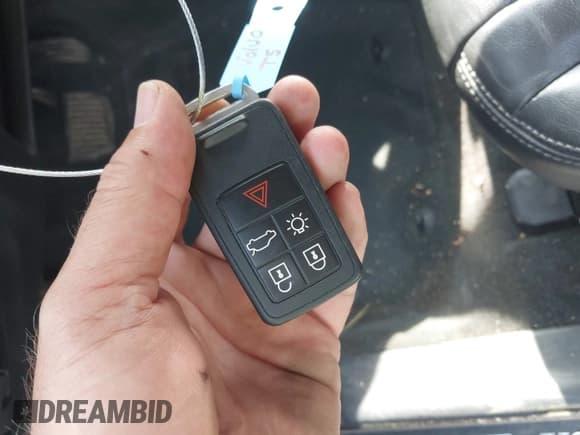 ✅ 2017 Volvo XC60 Inscription • VIN: YV440MRU9H2163998 • Lot: 42702958. Wystawiony na IAAI z przebiegiem 110 605 mil. Bezpłatny archiwum sprzedaży aukcyjnych z USA i szczegółowy raport historii pojazdu na DreamBid. Zdjęcie 11.