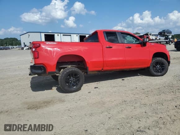 ✅ 2020 Chevrolet Silverado 1500 Custom Trail Boss • VIN: 1GCRYCEF9LZ270844 • Lot: 65276855. Wystawiony na Copart z przebiegiem 72 168 mil. Bezpłatny archiwum sprzedaży aukcyjnych z USA i szczegółowy raport historii pojazdu na DreamBid. Zdjęcie 3.