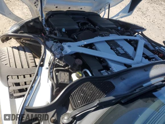 ✅ 2017 Aston Martin DB11 • VIN: SCFRMFAVXHGL01825 • Lot: 45219355. Wystawiony na Copart z przebiegiem Nie podano. Bezpłatny archiwum sprzedaży aukcyjnych z USA i szczegółowy raport historii pojazdu na DreamBid. Zdjęcie 11.