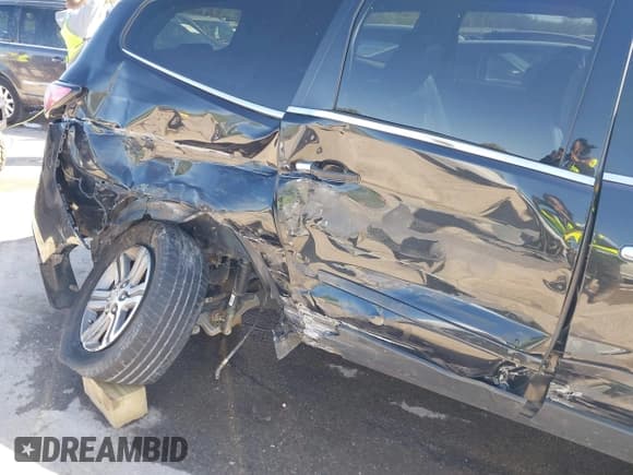 ✅ 2015 Chevrolet Traverse LT • VIN: 1GNKVHKD6FJ159205 • Lot: 41998736. Wystawiony na IAAI z przebiegiem Nie podano. Bezpłatny archiwum sprzedaży aukcyjnych z USA i szczegółowy raport historii pojazdu na DreamBid. Zdjęcie 6.