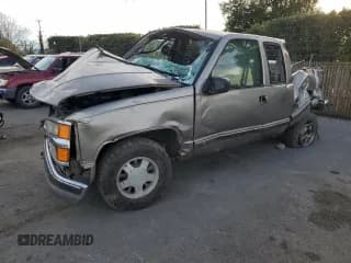 ✅ 1999 Chevrolet Silverado 1500 • VIN: 1GCEC19R1XR118195 • Lot: 84764814. Listed on Copart with Not provided. Free auction sales archive from the USA and detailed vehicle history report at DreamBid. Image 1.