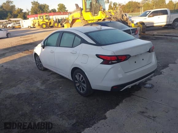 ✅ 2023 Nissan Versa SV • VIN: 3N1CN8EV8PL829528 • Lot: 43267857. Wystawiony na IAAI z przebiegiem 39 849 mil. Bezpłatny archiwum sprzedaży aukcyjnych z USA i szczegółowy raport historii pojazdu na DreamBid. Zdjęcie 3.