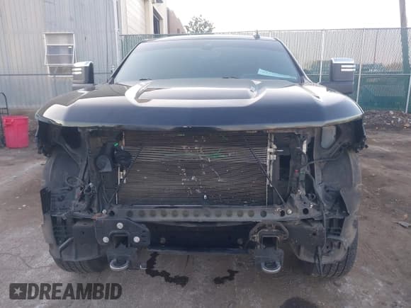 ✅ 2020 Chevrolet Silverado 1500 High Country • VIN: 3GCUYHEL9LG204193 • Lot: 43716850. Listed on IAAI with 112,797 mi. Free auction sales archive from the USA and detailed vehicle history report at DreamBid. Image 13.