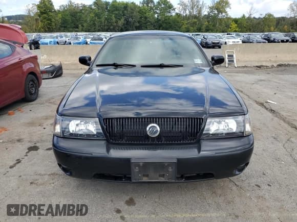 ✅ 2003 Mercury Marauder • VIN: 2MEHM75V53X676467 • Lot: 81554745. Wystawiony na Copart z przebiegiem 108 723 mil. Bezpłatny archiwum sprzedaży aukcyjnych z USA i szczegółowy raport historii pojazdu na DreamBid. Zdjęcie 5.