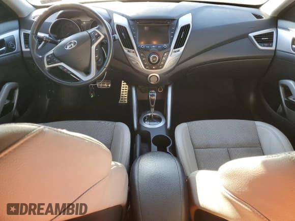 ✅ 2013 Hyundai Veloster w/Gray Int • VIN: KMHTC6ADXDU171485 • Lot: 76524434. Wystawiony na Copart z przebiegiem 165 476 mil. Bezpłatny archiwum sprzedaży aukcyjnych z USA i szczegółowy raport historii pojazdu na DreamBid. Zdjęcie 8.