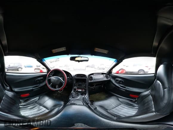 ✅ 2003 Chevrolet Corvette • VIN: 1G1YY22G435126377 • Lot: 43867198. Wystawiony na IAAI z przebiegiem 153 988 mil. Bezpłatny archiwum sprzedaży aukcyjnych z USA i szczegółowy raport historii pojazdu na DreamBid. Zdjęcie 19.