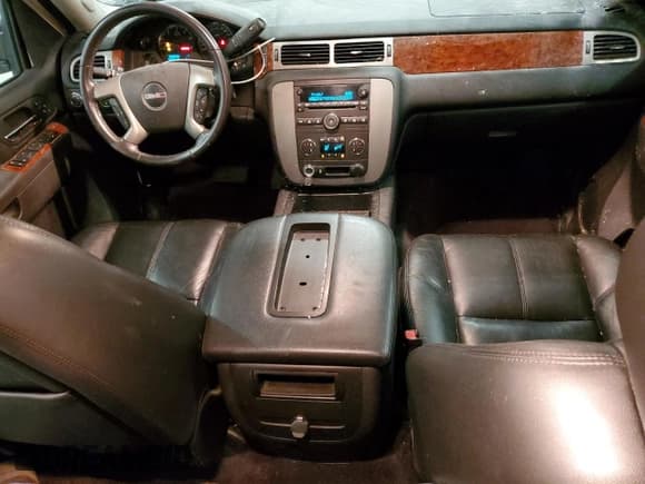 ✅ 2013 GMC Sierra 1500 SLT • VIN: 3GTP2WE7XDG165587 • Lot: 59860035. Listed on Copart with 164,961 mi. Free auction sales archive from the USA and detailed vehicle history report at DreamBid. Image 8.