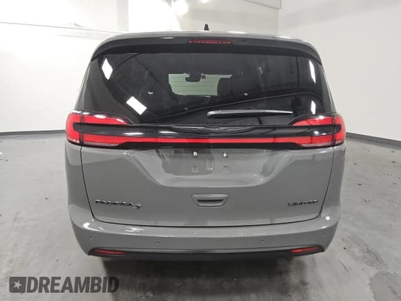 ✅ 2025 Chrysler Pacifica Limited • VIN: 2C4RC1GG1SR569116 • Lot: 92496725. Wystawiony na Copart z przebiegiem 19 142 mil. Bezpłatny archiwum sprzedaży aukcyjnych z USA i szczegółowy raport historii pojazdu na DreamBid. Zdjęcie 6.