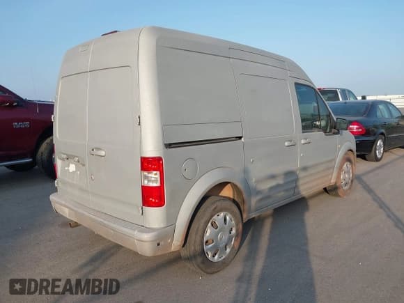 ✅ 2012 Ford Transit Connect XL • VIN: NM0LS7AN3CT076578 • Lot: 43729297. Wystawiony na IAAI z przebiegiem 77 713 mil. Bezpłatny archiwum sprzedaży aukcyjnych z USA i szczegółowy raport historii pojazdu na DreamBid. Zdjęcie 4.