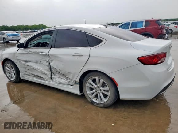 ✅ 2015 Chrysler 200 Limited • VIN: 1C3CCCABXFN673612 • Lot: 53921405. Listed on Copart with 138,872 mi. Free auction sales archive from the USA and detailed vehicle history report at DreamBid. Image 2.