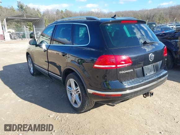 ✅ 2016 Volkswagen Touareg Lux • VIN: WVGEF9BP4GD001508 • Lot: 41850994. Wystawiony na IAAI z przebiegiem 63 355 mil. Bezpłatny archiwum sprzedaży aukcyjnych z USA i szczegółowy raport historii pojazdu na DreamBid. Zdjęcie 3.