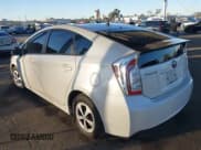 ✅ 2015 Toyota Prius Three • VIN: JTDKN3DUXF1941631 • Лот: 43665913. Опубликован ранее на IAAI с пробегом 143 626 миль. Бесплатный доступ к архиву аукционных продаж из США и подробный отчёт об истории автомобиля на DreamBid. Изображение 3.