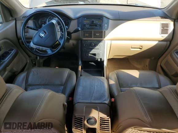 ✅ 2005 Honda Pilot EX-L • VIN: 5FNYF18525B048230 • Lot: 82690095. Listed on Copart with 175,286 mi. Free auction sales archive from the USA and detailed vehicle history report at DreamBid. Image 8.