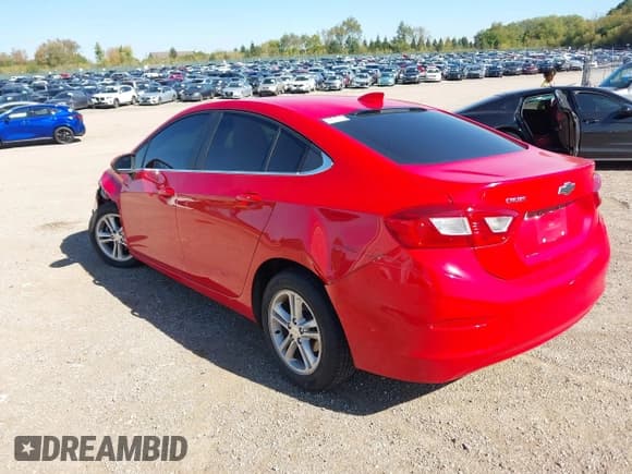 ✅ 2017 Chevrolet Cruze LT • VIN: 1G1BE5SM2H7169813 • Lot: 43421156. Listed on IAAI with 94,386 mi. Free auction sales archive from the USA and detailed vehicle history report at DreamBid. Image 3.