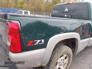 ✅ 2004 Chevrolet Silverado 1500 Z71 • VIN: 2GCEK19T441126956 • Lot: 43572851. Wystawiony na IAAI z przebiegiem 152 567 mil. Bezpłatny archiwum sprzedaży aukcyjnych z USA i szczegółowy raport historii pojazdu na DreamBid. Zdjęcie 6.