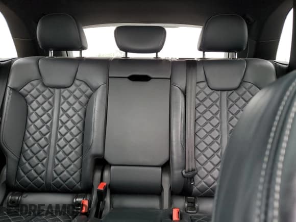 ✅ 2019 Audi SQ5 Premium Plus • VIN: WA1B4AFY2K2045961 • Lot: 53141525. Listed on Copart with 37,156 mi. Free auction sales archive from the USA and detailed vehicle history report at DreamBid. Image 10.